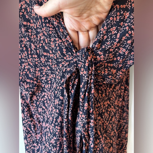 Free People Wrap Around Top NEVER WORN - Picture 4 of 6